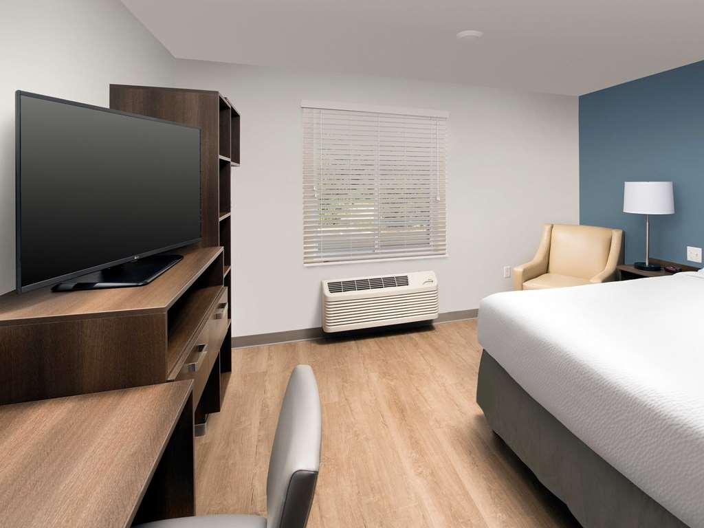 Woodspring Suites Chicago Tinley Park Room photo